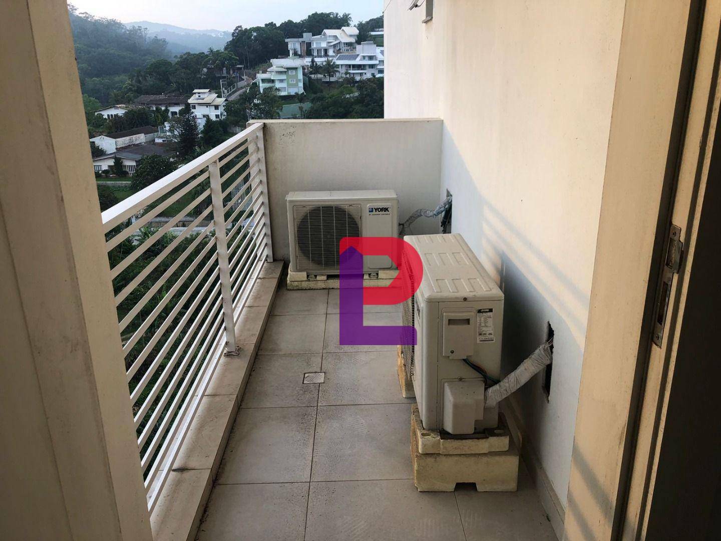 Apartamento à venda com 3 quartos - Foto 10