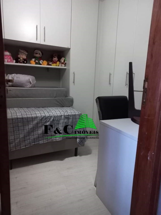Casa à venda com 2 quartos, 125m² - Foto 3