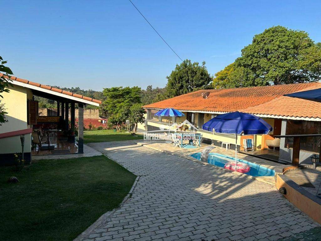 Chácara à venda com 3 quartos, 300m² - Foto 4