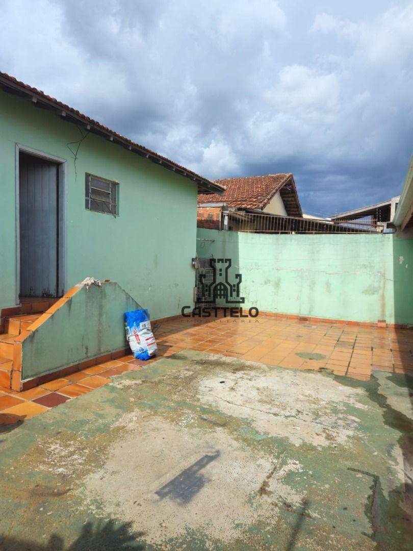 Casa à venda com 3 quartos, 100m² - Foto 8