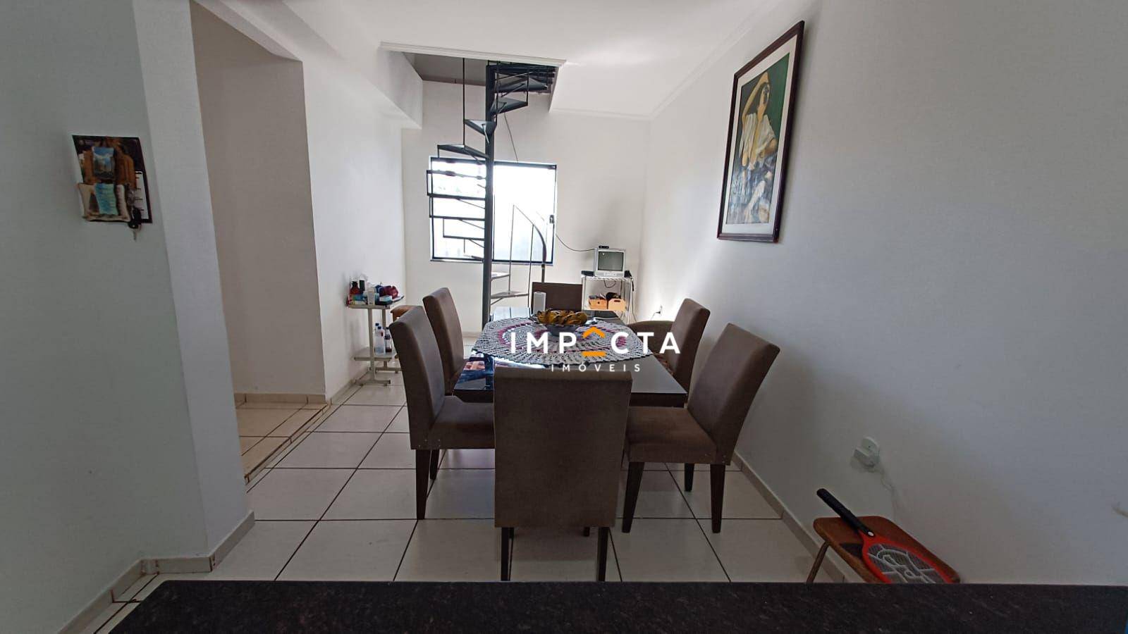 Casa à venda com 3 quartos, 197m² - Foto 18