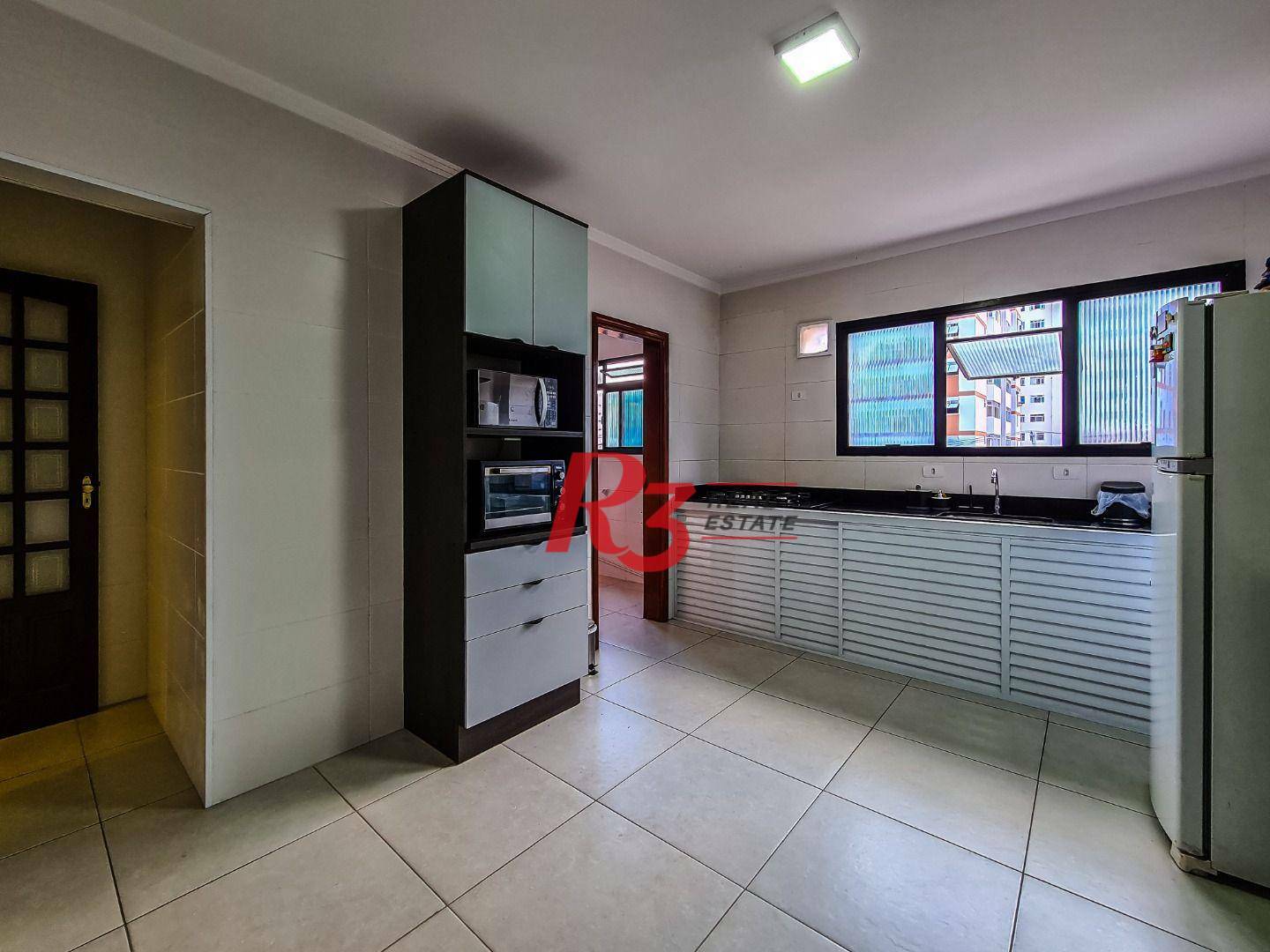 Apartamento à venda com 3 quartos, 130m² - Foto 9