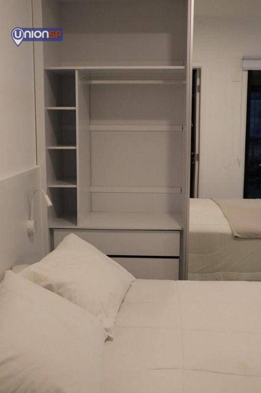 Apartamento à venda com 1 quarto, 33m² - Foto 8