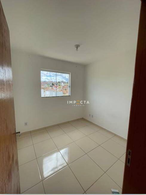 Apartamento à venda com 2 quartos, 64m² - Foto 5