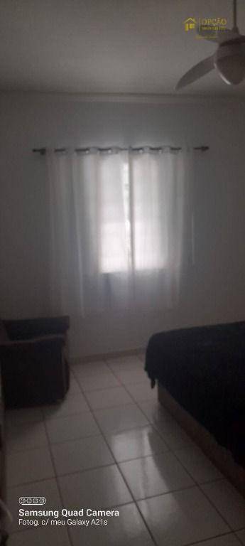 Casa à venda com 2 quartos, 67m² - Foto 9