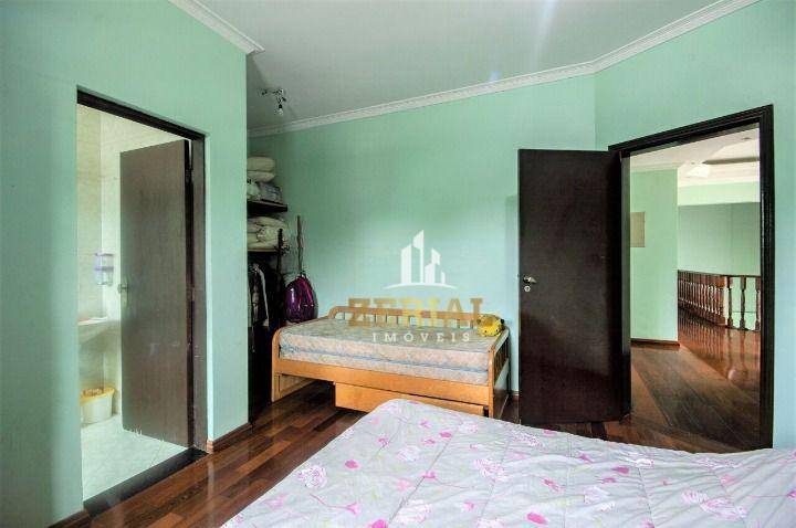 Sobrado à venda com 4 quartos, 324m² - Foto 12