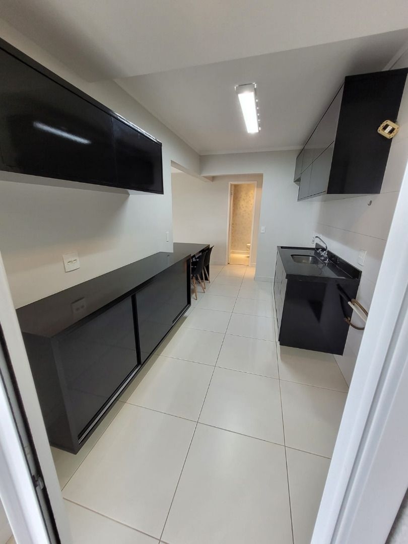 Apartamento à venda com 3 quartos, 117m² - Foto 26