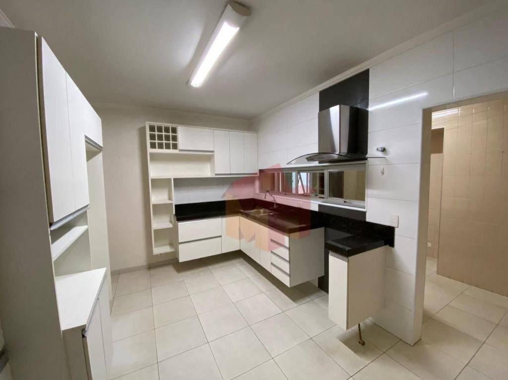 Apartamento à venda com 3 quartos, 110m² - Foto 7