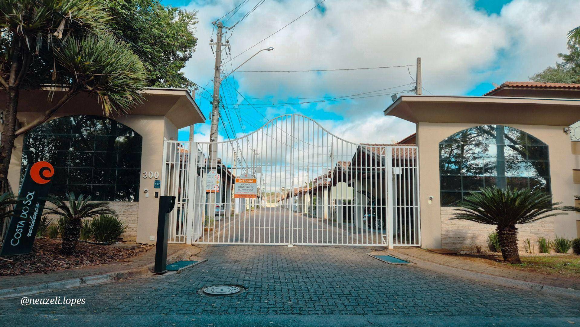 Casa de Condomínio à venda com 3 quartos, 127m² - Foto 1