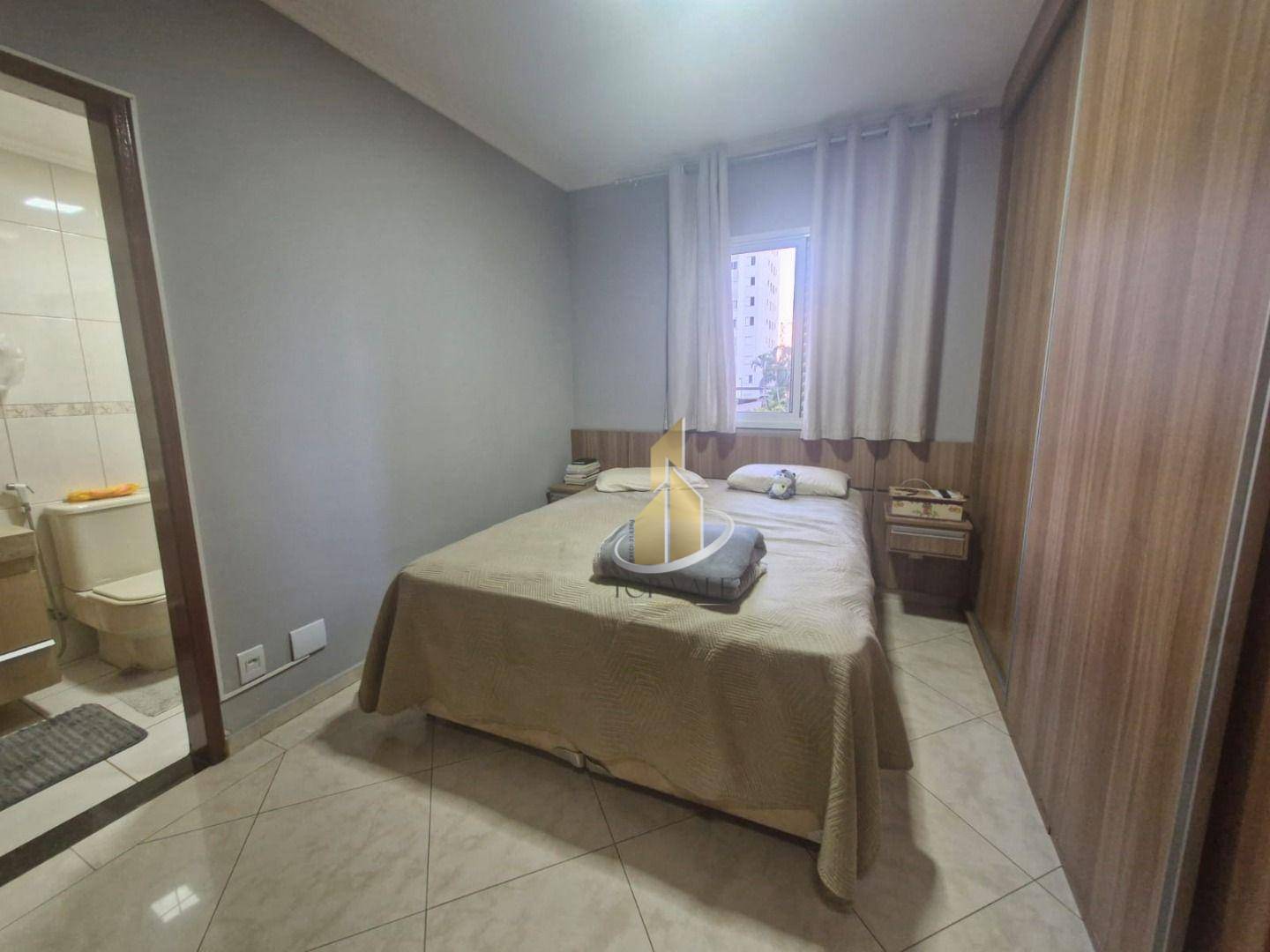 Apartamento à venda com 3 quartos, 83m² - Foto 11