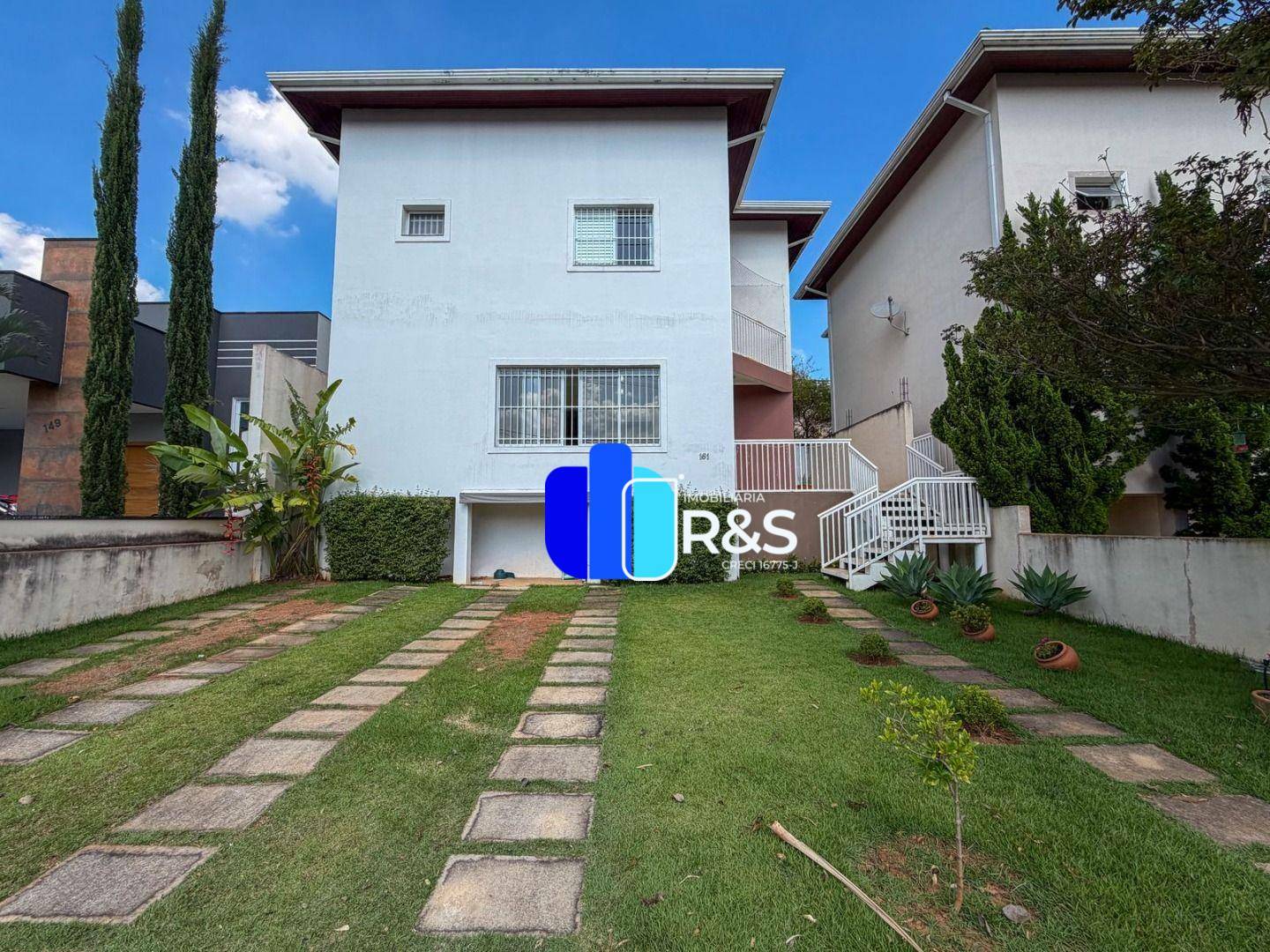 Casa, 4 quartos, 229 m² - Foto 1