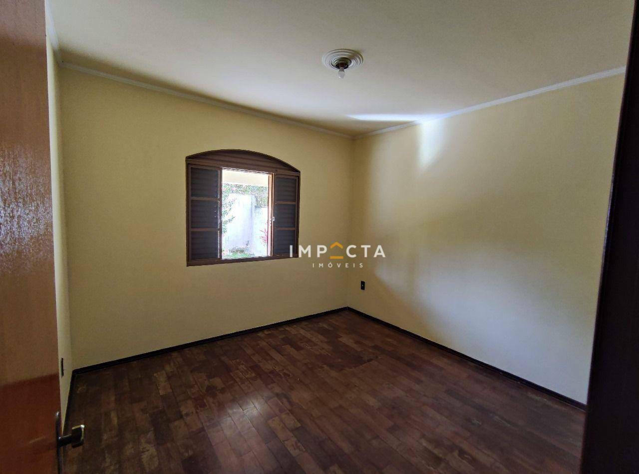 Casa à venda com 4 quartos, 177m² - Foto 16