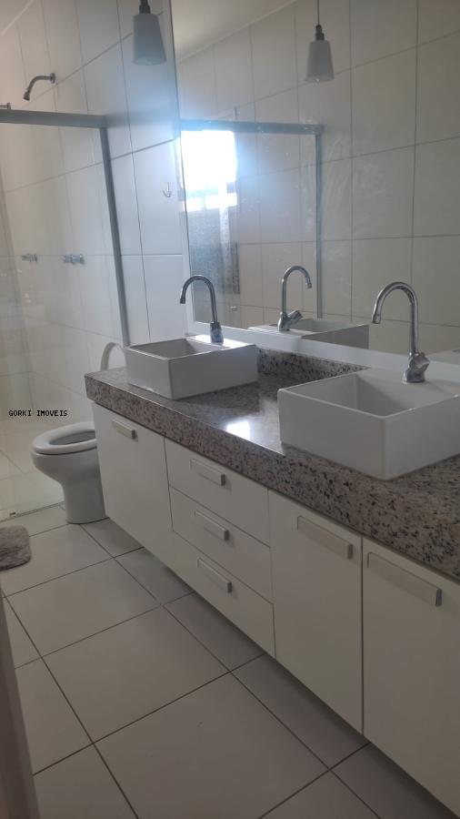 Casa de Condomínio à venda com 4 quartos, 250m² - Foto 11