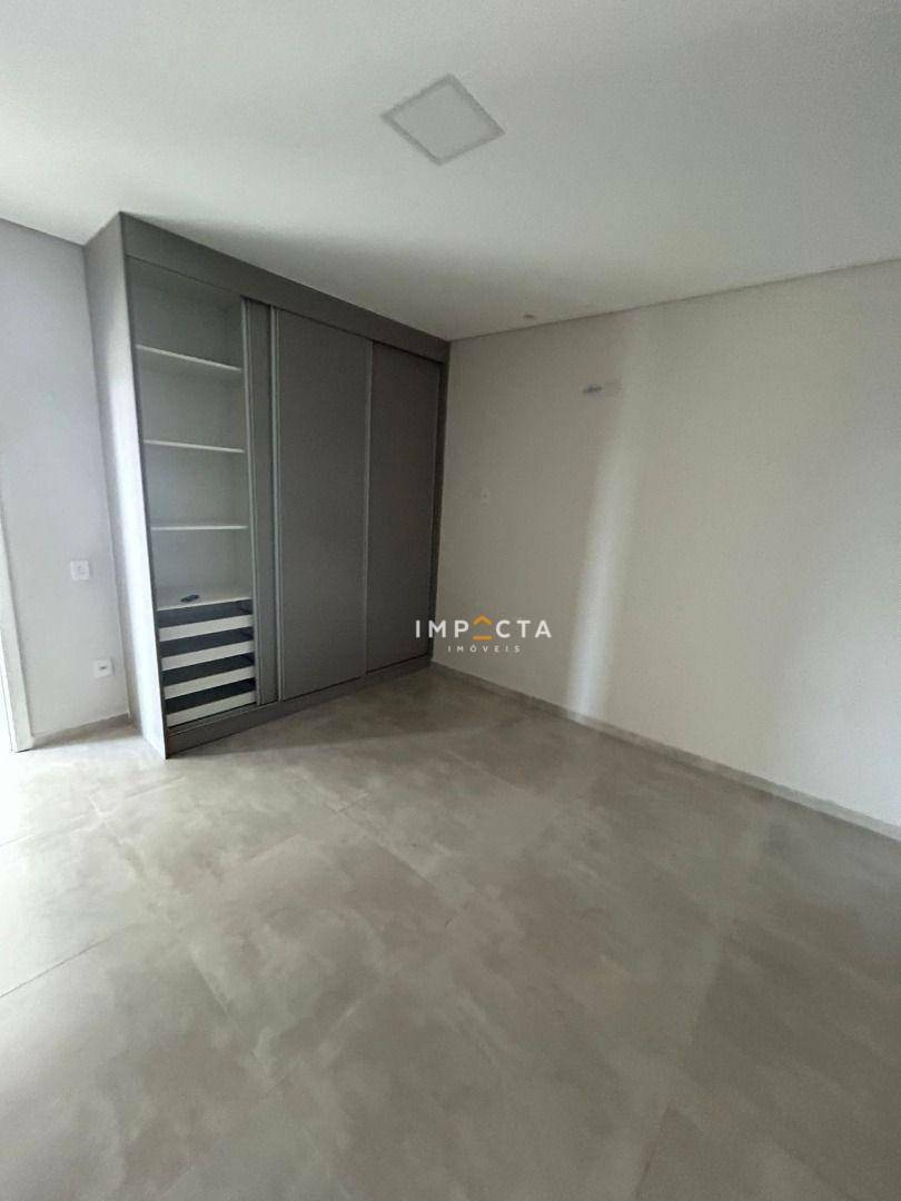 Casa à venda com 4 quartos, 256m² - Foto 21