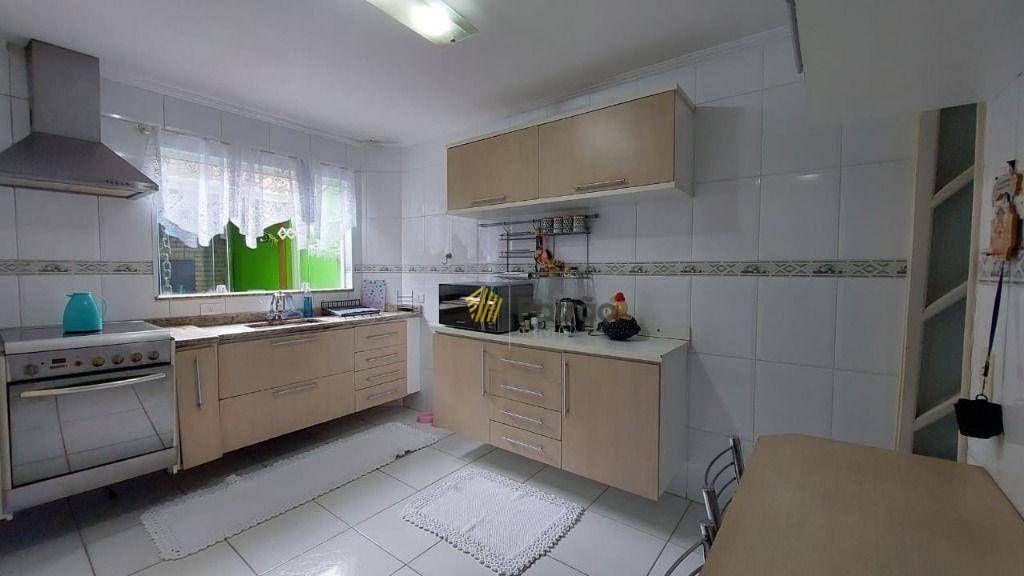 Sobrado à venda com 3 quartos, 220m² - Foto 10