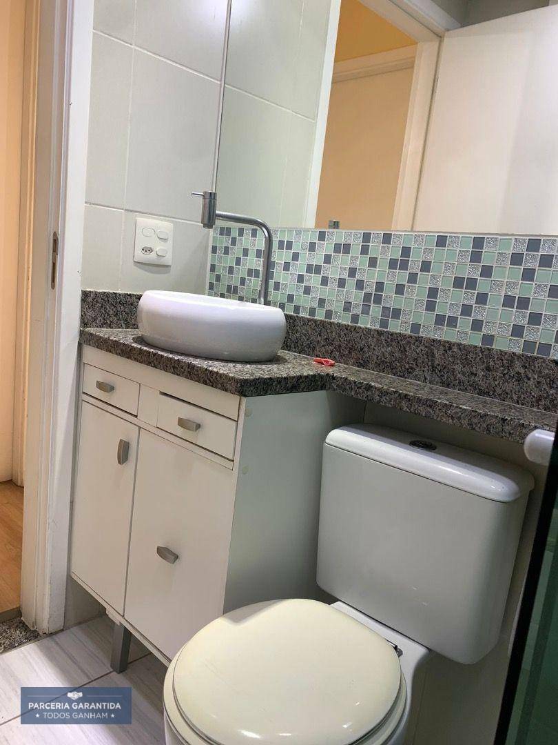 Apartamento à venda com 2 quartos, 60m² - Foto 18