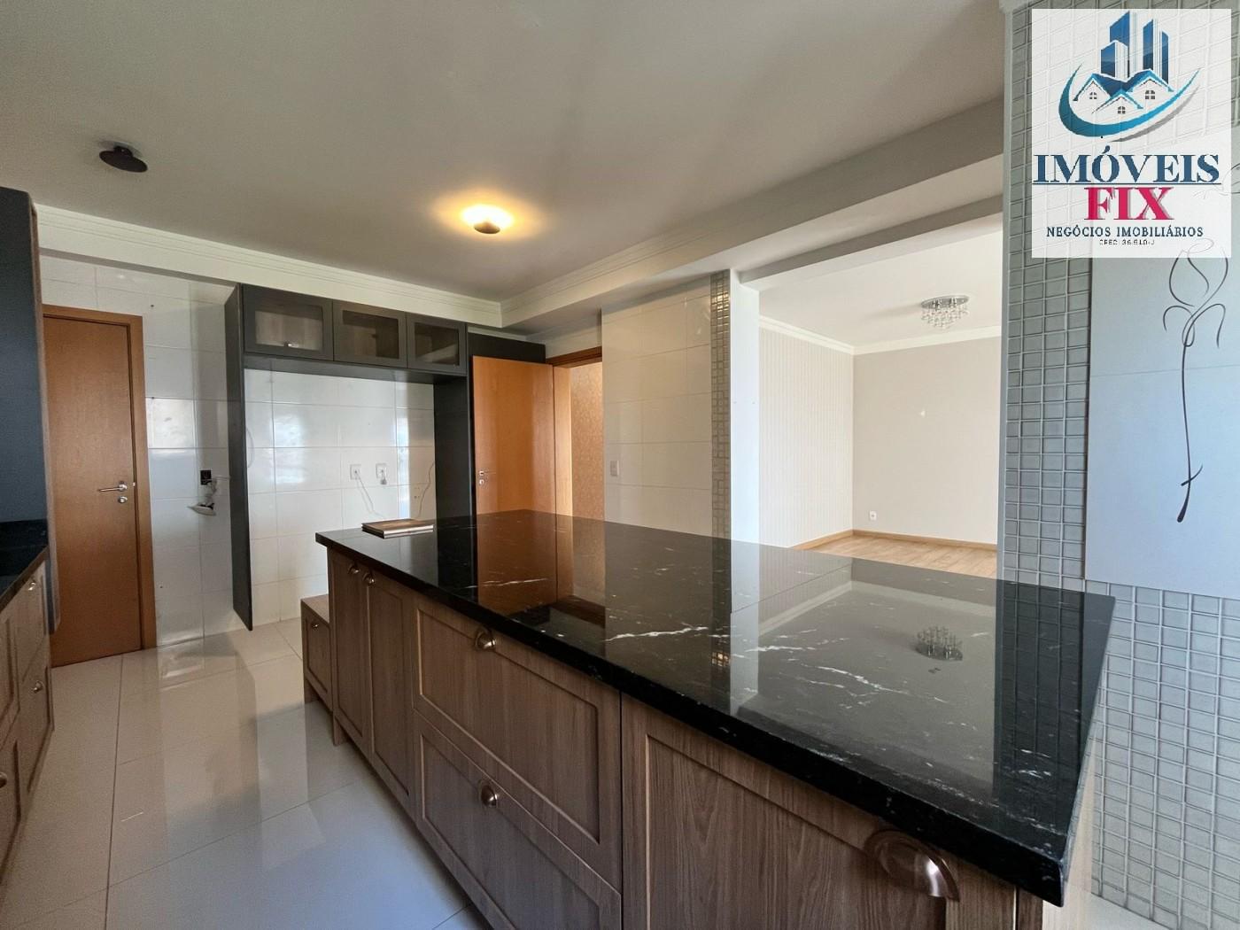 Apartamento à venda com 3 quartos, 158m² - Foto 11