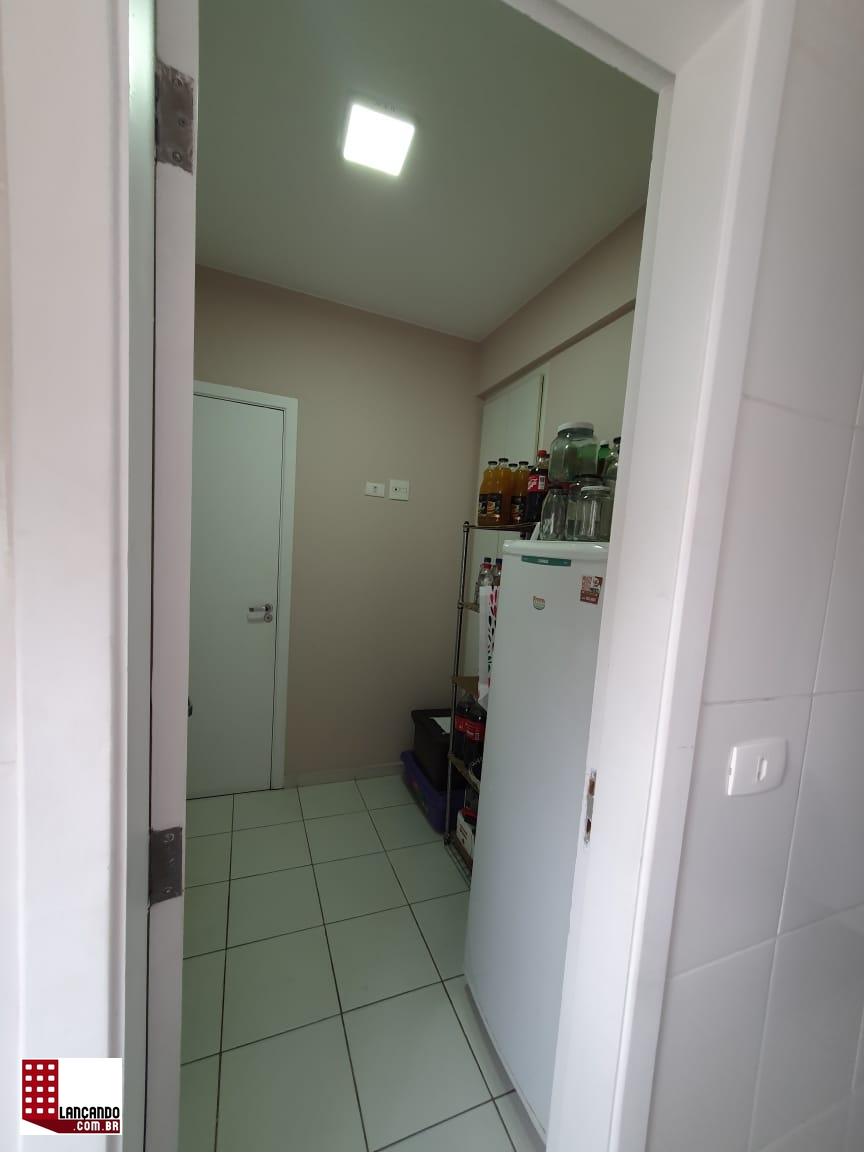 Apartamento à venda com 3 quartos, 180m² - Foto 17