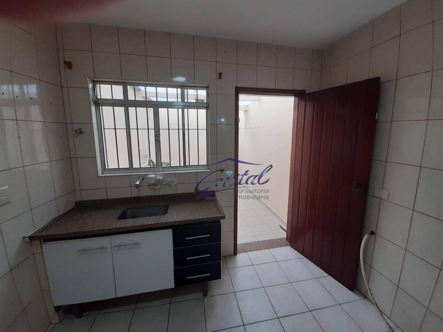 Casa à venda com 2 quartos, 70m² - Foto 12