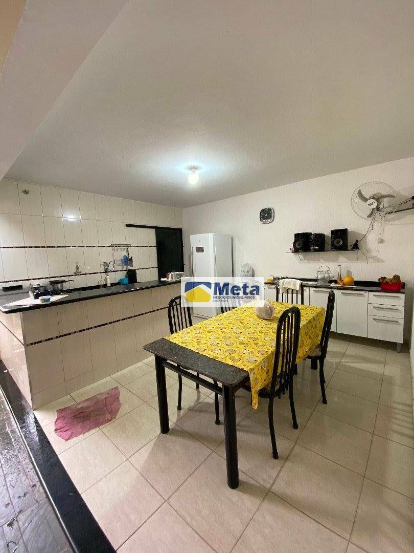 Casa, 3 quartos, 180 m² - Foto 3