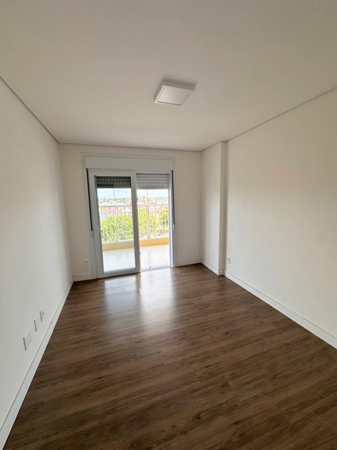 Apartamento à venda com 3 quartos, 138m² - Foto 9