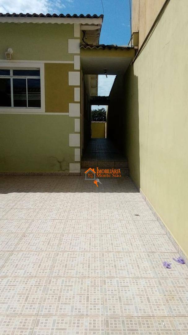 Sobrado à venda com 3 quartos, 200m² - Foto 1