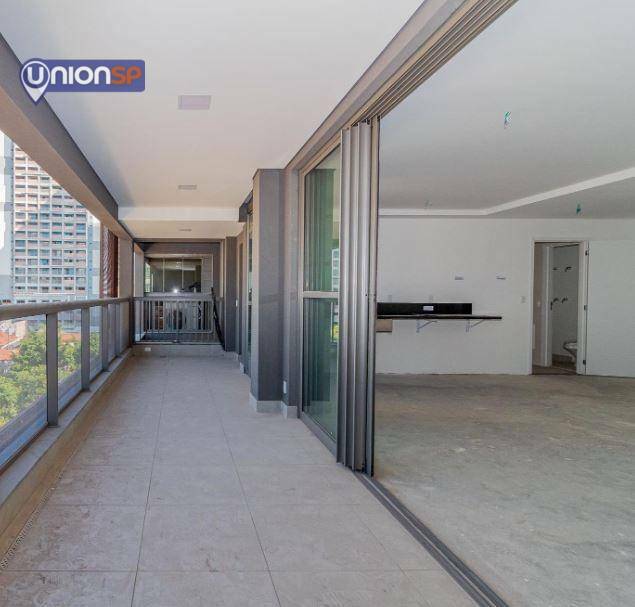 Apartamento à venda com 3 quartos, 140m² - Foto 4