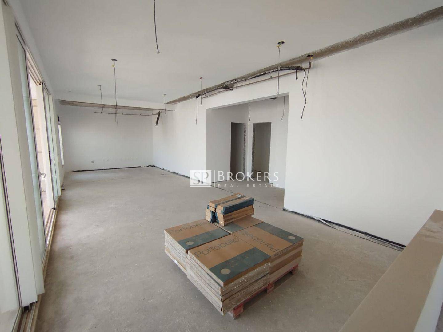 Apartamento à venda com 3 quartos, 256m² - Foto 3