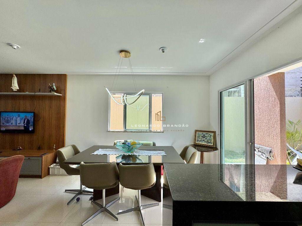 Casa à venda com 4 quartos, 149m² - Foto 15