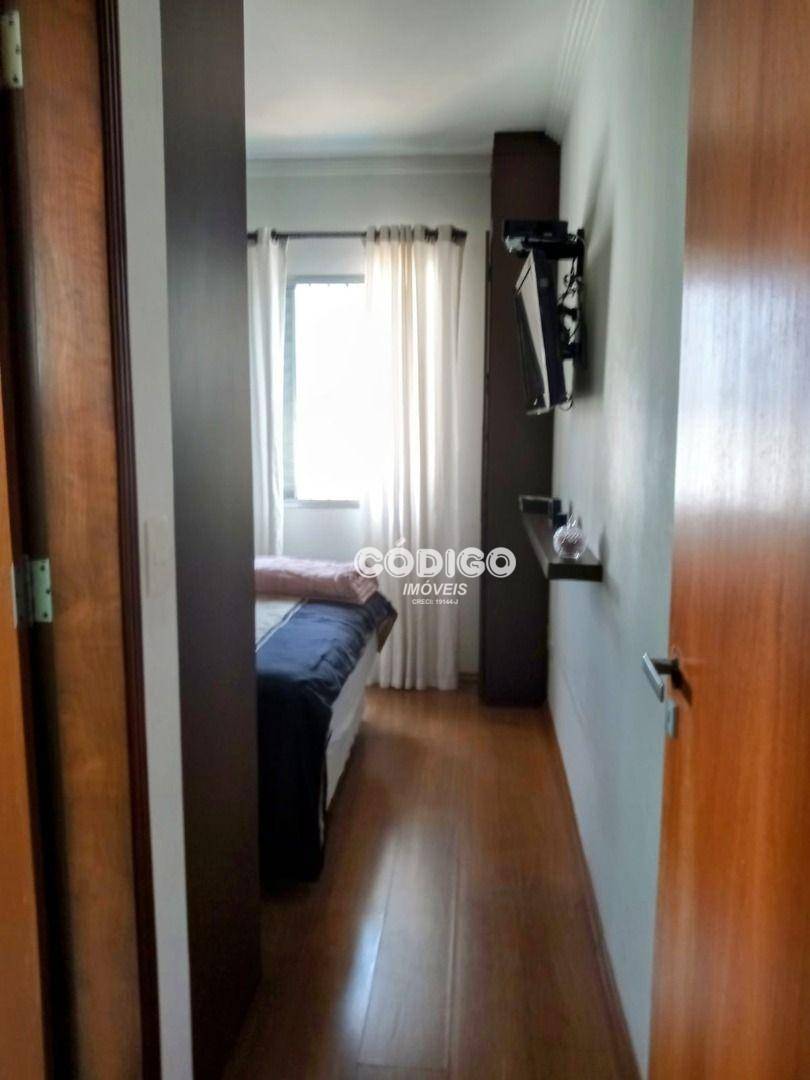 Apartamento à venda com 3 quartos, 93m² - Foto 17