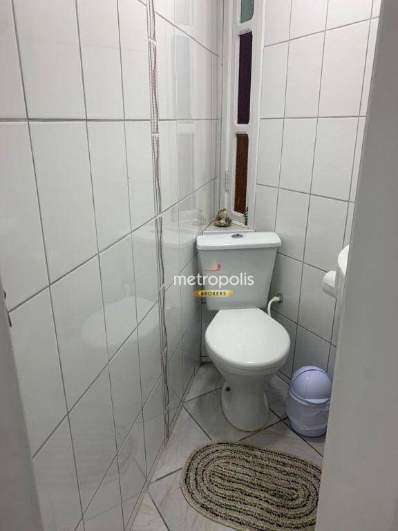 Casa de Condomínio à venda e aluguel com 2 quartos, 250m² - Foto 20