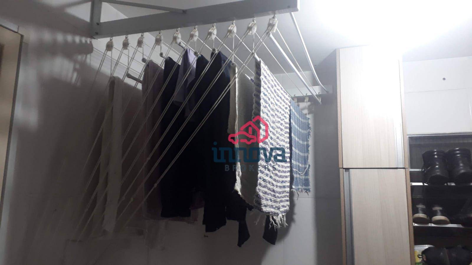 Apartamento à venda com 2 quartos, 45m² - Foto 2