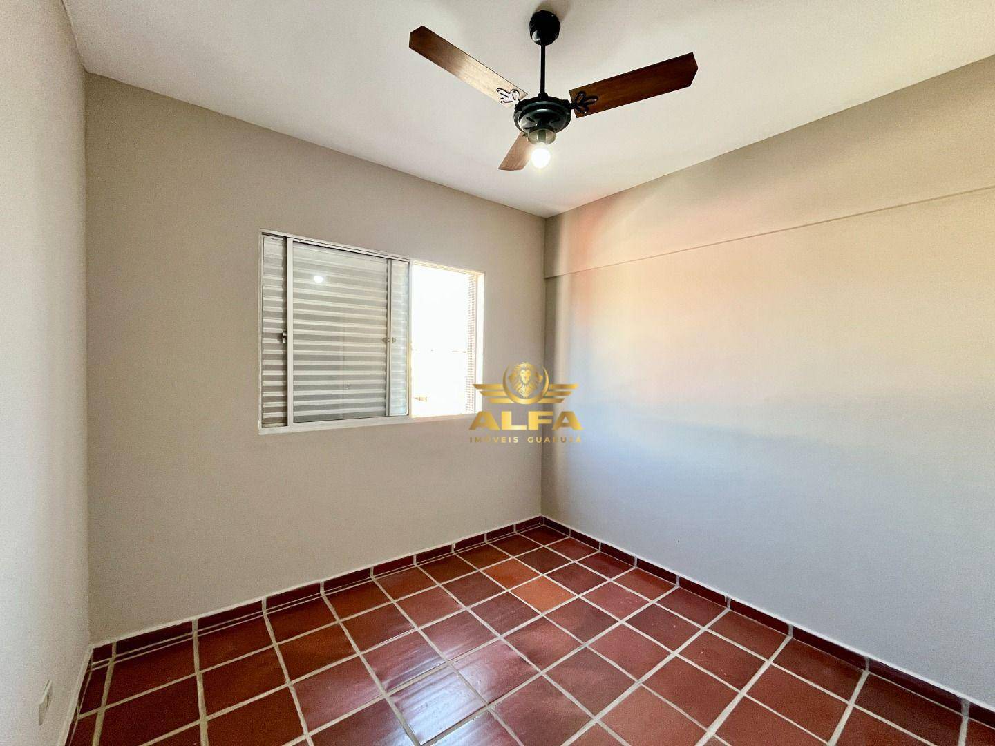Apartamento à venda com 2 quartos, 62m² - Foto 11