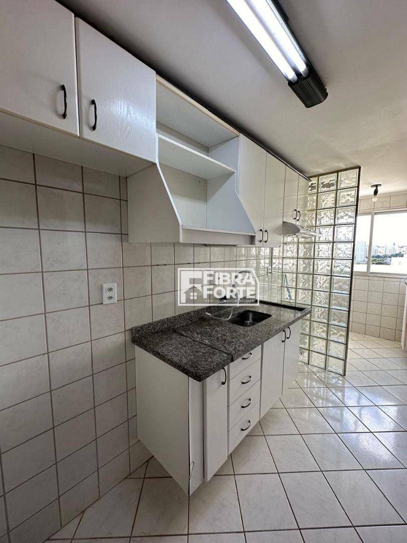 Apartamento à venda com 3 quartos, 70m² - Foto 12