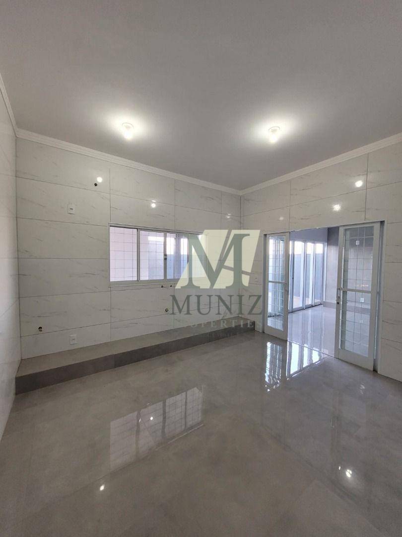 Casa à venda com 3 quartos, 184m² - Foto 2