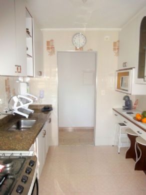 Apartamento à venda com 2 quartos, 73m² - Foto 4