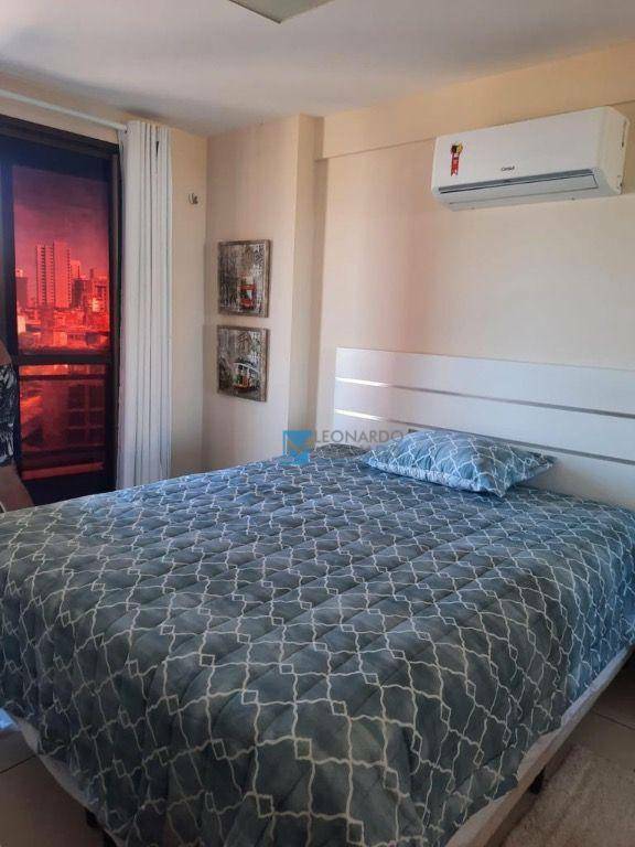 Apartamento à venda com 2 quartos, 65m² - Foto 14