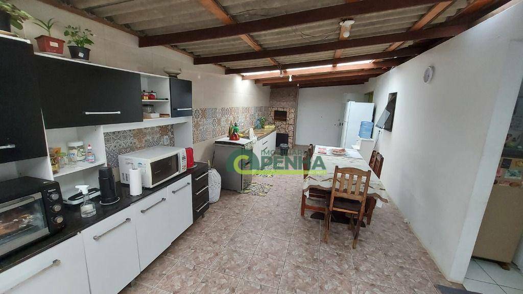 Casa à venda com 3 quartos, 139m² - Foto 4