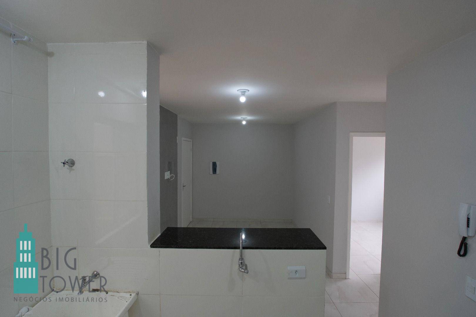 Apartamento para alugar com 2 quartos, 40m² - Foto 15