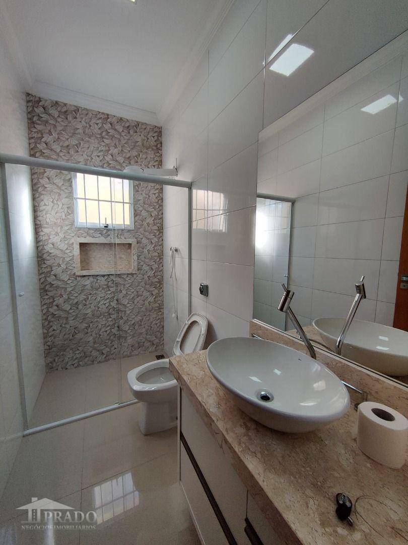 Casa para alugar com 3 quartos, 153m² - Foto 11