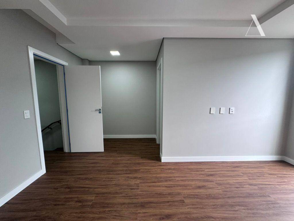 Casa à venda com 3 quartos, 124m² - Foto 10