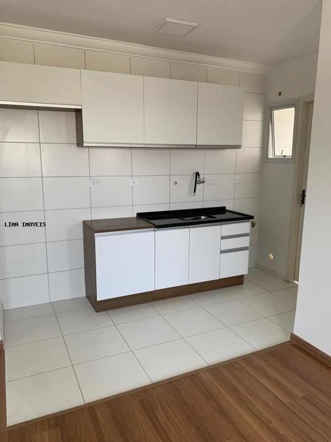 Apartamento para alugar com 2 quartos, 52m² - Foto 11