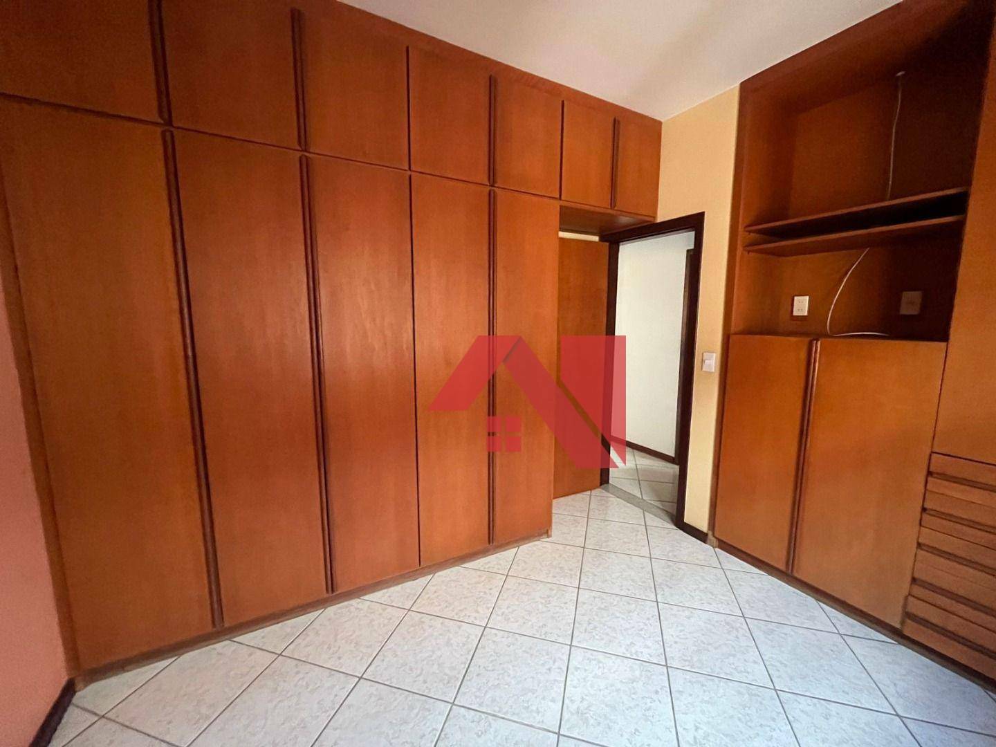 Sobrado à venda e aluguel com 4 quartos, 250m² - Foto 7