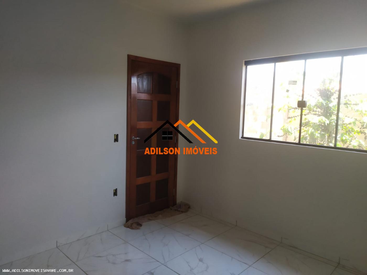 Casa à venda com 2 quartos, 220m² - Foto 3