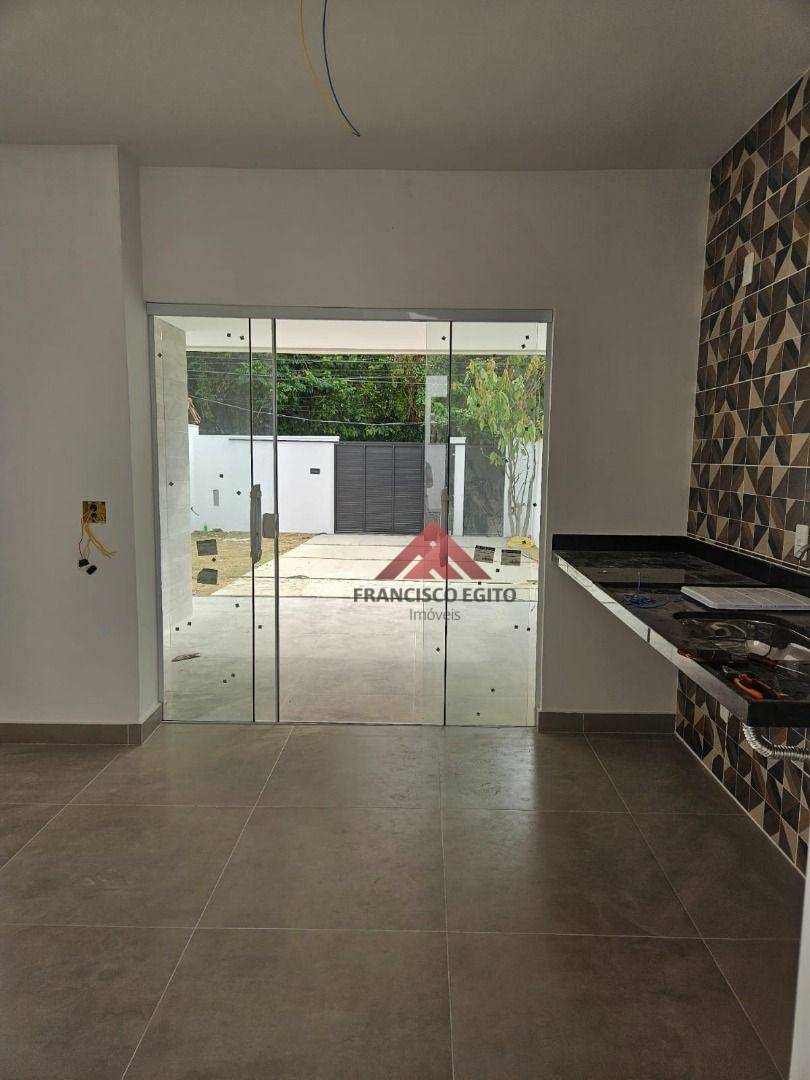 Casa à venda com 3 quartos, 225M2 - Foto 8