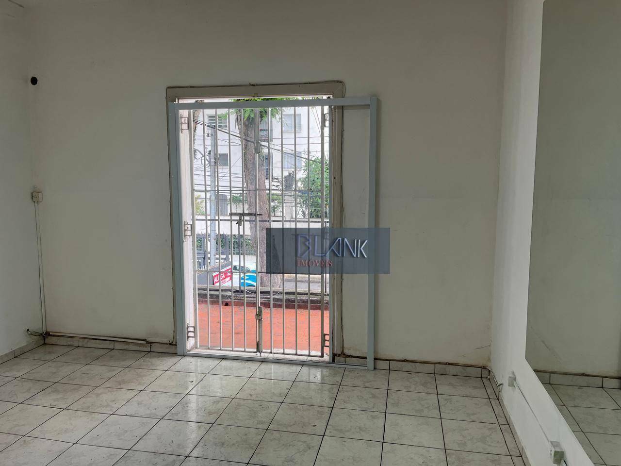 Casa para alugar com 2 quartos, 347m² - Foto 35