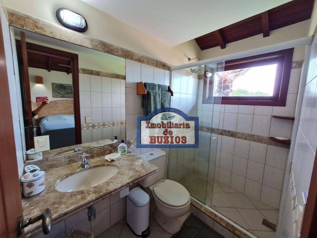 Casa para alugar com 4 quartos, 250m² - Foto 48