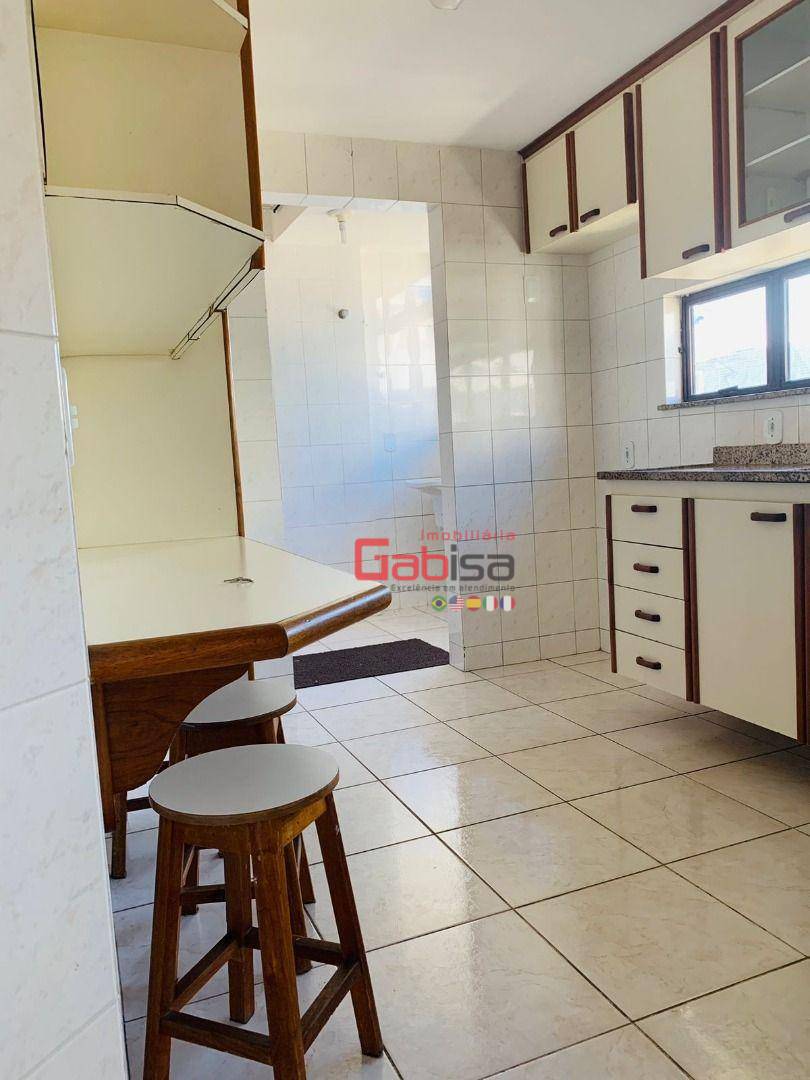 Apartamento à venda com 2 quartos, 76m² - Foto 2