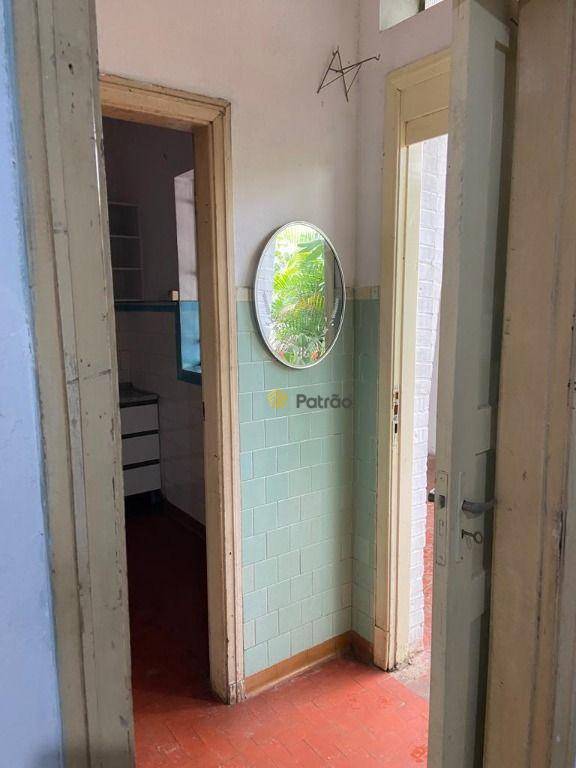 Sobrado à venda e aluguel com 4 quartos, 300m² - Foto 35