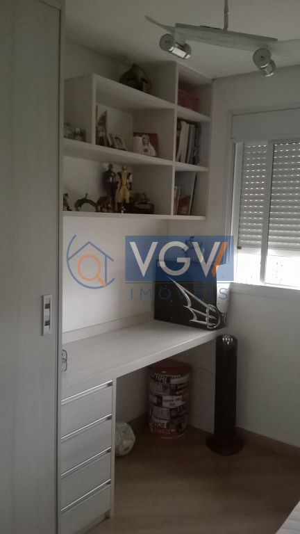 Apartamento à venda com 2 quartos, 72m² - Foto 9